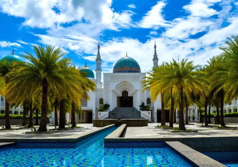 Beautiful Mosques In Malaysia And Where To Find Them