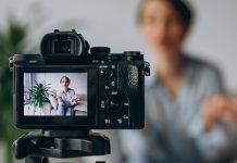 7 Best Cameras for Vlogging for Every Budget