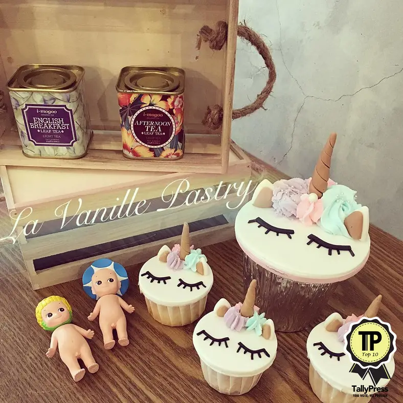 La Vanille Cupcakes & Macarons