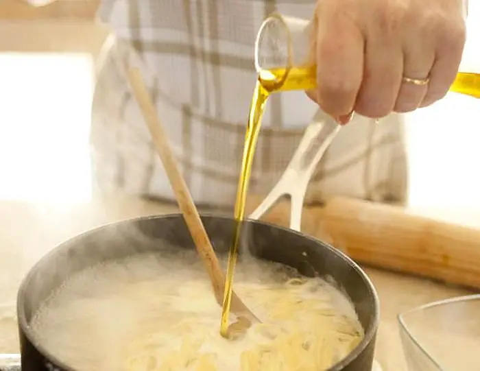Pasta-Cooking Mistake #3: You Add Oil To Your Water