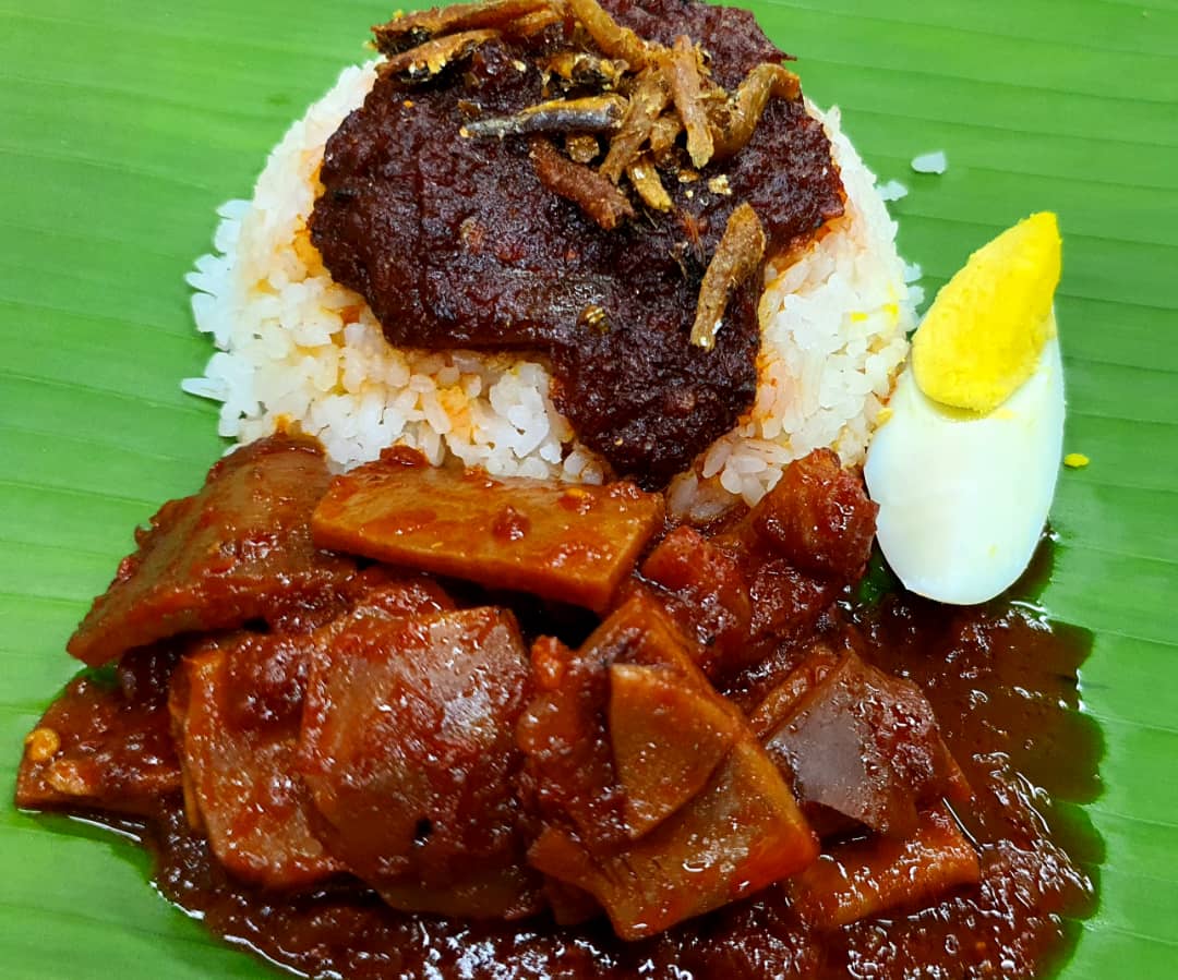 nasi lemak ayam sambal