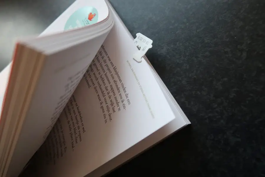 Bread Tag Hack #5: Use It As A Bookmark