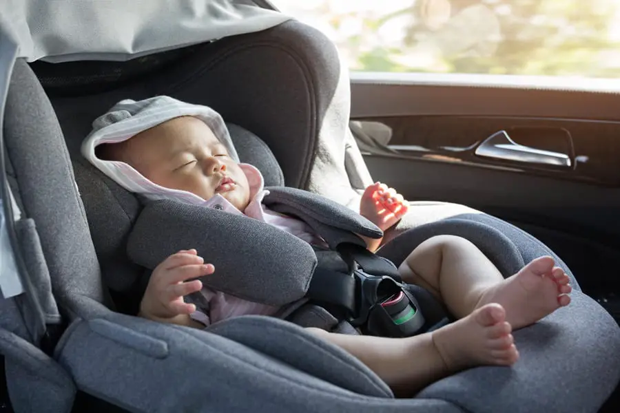 Things You Should Never Leave In Your Car #10: Kids