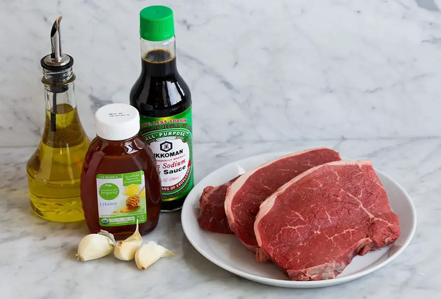 Common Marinade Ingredients: Oil, Honey & Soy Sauce