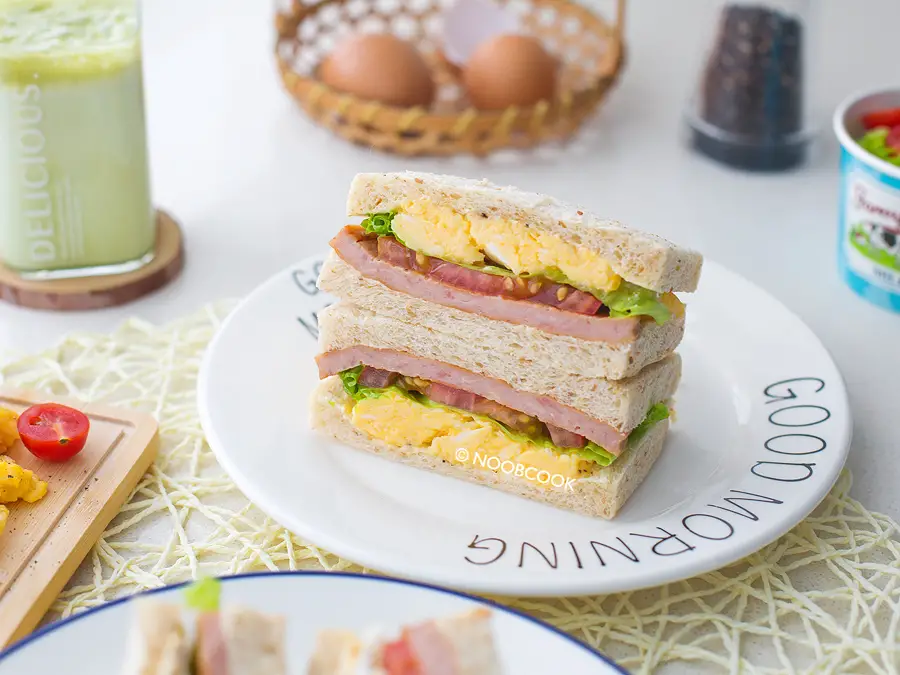 Easy Luncheon Meat Recipe #5: Luncheon Meat Egg Sandwich