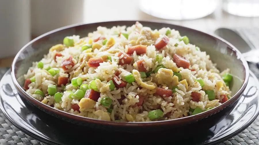 Easy Recipe: Luncheon Meat Fried Rice