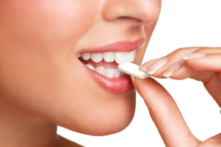 Tip To Relieve Dry Mouth #2: Chew Sugar-Free Gums