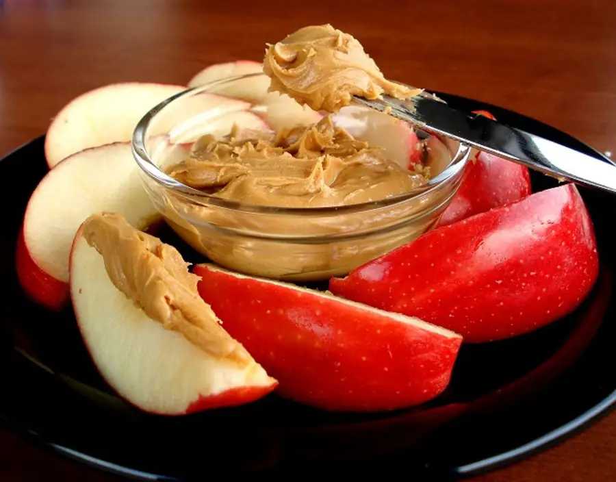 Healthy Late-Night Snack #3: Apple & Nut Butter