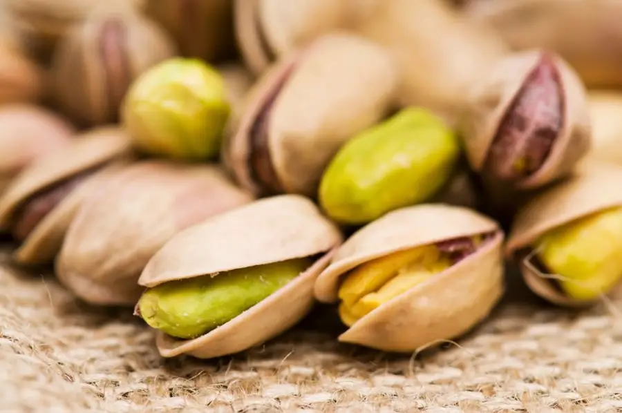 Healthy Late-Night Snack #7: Pistachios