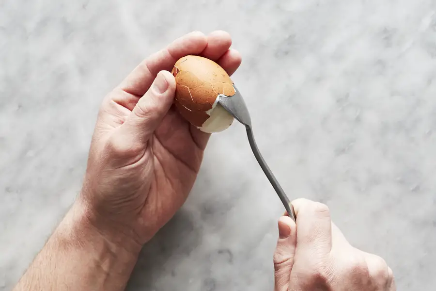 Ways To Peel Hard-Boiled Eggs #3: The Spoon Method