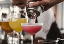Top 10 Cocktail Bars in Singapore 2022