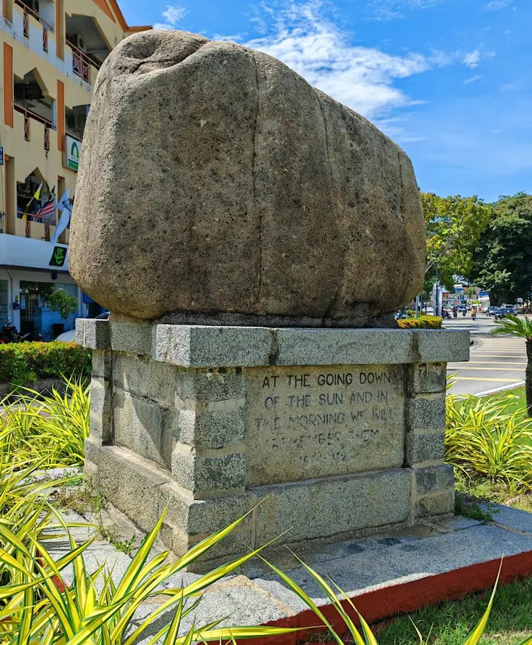 Visit the Lower Perak War Memorial (Batu Tenggek)